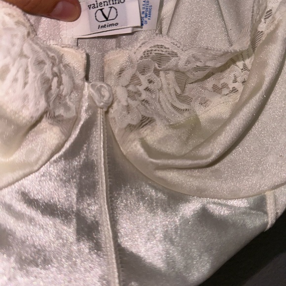 Valentino Cream Lace Bra ( vintage) - Picture 5 of 6